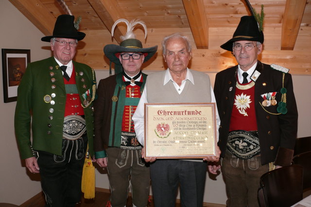 Hptm. Rathgeber, Hptm. Oberhofer, Ehrenmitglied Thaler, Mjr. Frötscher