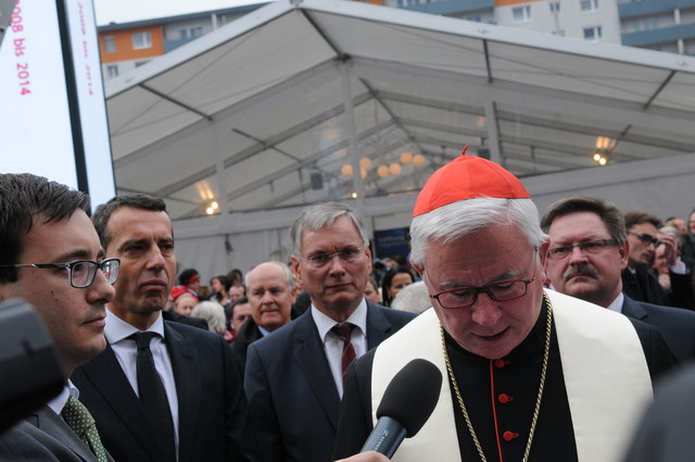 Segenssprechung durch Erzbischof Franz Lackner