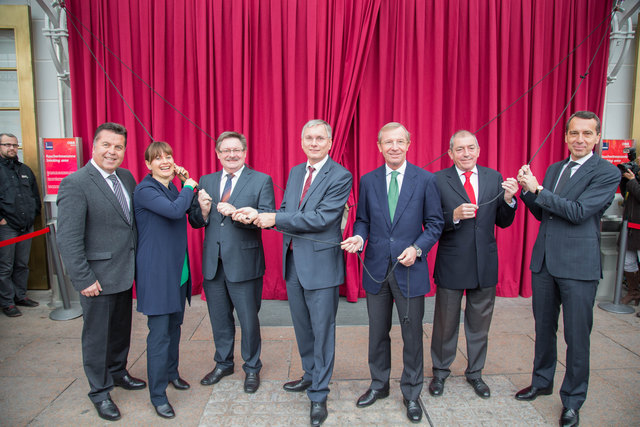 Landesrat Hans Mayr,  Landesrätin Mag. Martina Berthold,  Gerhard Eck, Alois Stöger, Landeshauptmann Dr. Wilfried Haslauer,  Heinz Schaden und Christian Kern | Foto: Franz Neumayr/MMV