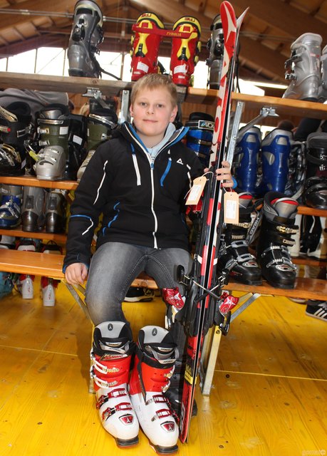 Stefan aus Stuhlfelden mit einem Einkauf.