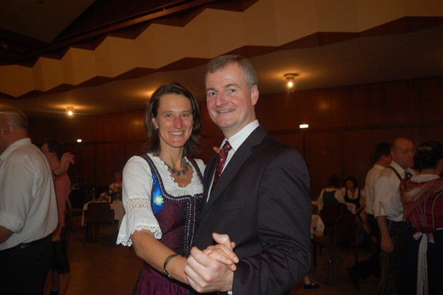 Eva Tagesen und Anton Neuber sind ein elegantes Tanzpaar