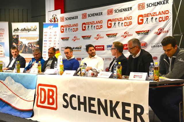 Pressekonferenz zum DB Schenker Grenzland-Cup 2014/15 in der Wirtschaftskammer Kufstein.