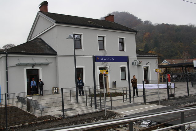 Bahnhofsgebäude in Widlon. | Foto: Edith Ertl