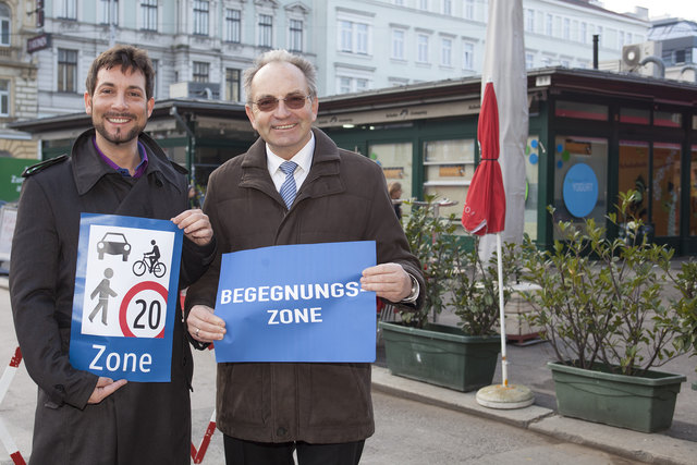 Die Bezirkschefs Markus Rumelhart (l.) und Leo Plasch sind sich einig: Eine Begegnungszone sei die beste Lösung. | Foto: BV6