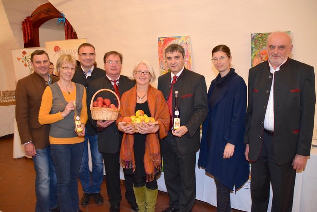 Von links: Johann Weber, Ilse Gassler, Gilbert Lang, Manfred Lendl, Brigitte Gerger, Walter Temmel, Katharina Tiwald, Werner Hoffmann