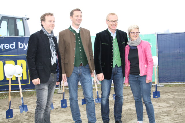 Feierten den Spatenstich: v.l.n.r. Architekt Bernhard Scherr, immo.st GF Manfred Kainz, Porr-Direktor Peter Schaller und Fenitz GR-Manuela Tulnik.