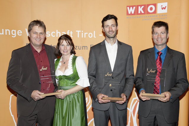 Die Sieger des Jungunternehmerpreises 2014: Mathias und Silvia Bischofer, Matthias Senn und Wolfgang Lausecker