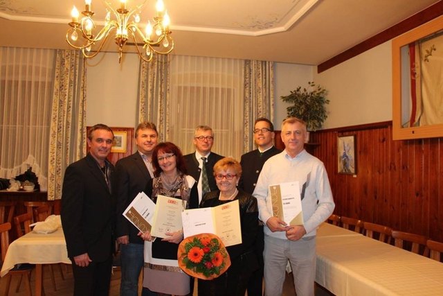 Rudolf Westermayer, Klaus Kaweczka, Johanna Ernst, 
Rudolf Leitner sen., Christine Leitner, Rudolf Leitner jun., Ryszard Adamczyk | Foto: WKNÖ