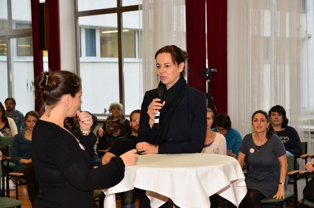 Ministerin Dr. Karmasin im Interview mit Alexandra Beweis (Bundesjugendinfos)