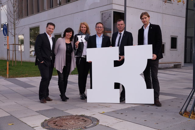Das Stadtmarketing-Team mit Bgm. Martin Krumschnabel, TVB-Obmann Johann Mauracher und Petra Buchberger (Kaufmannschaft).