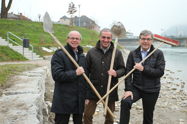 LH-Stv. Christian Stöckl, Bgm. Gerhard Anzengruber, LR Josef Schwaiger. | Foto: LMZ/Franz Neumayr/SB