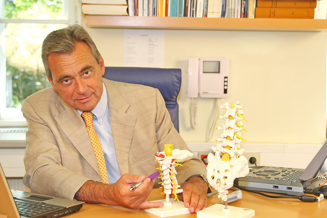 Professor Michael Zimpfer ist Ordinarius an der Universitätsklinik für Anästhesie in Wien. | Foto: Foto: Philipp Enders