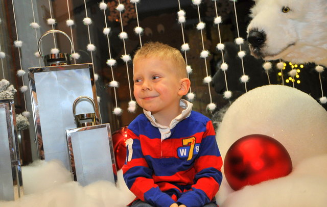 Die Vorfreude auf Weihnachten ist bei Lukas riesengroß III