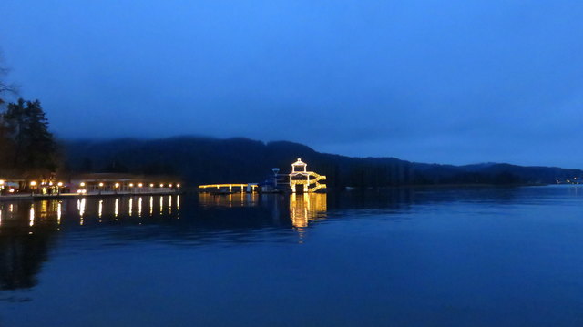 alles leuchtet am See