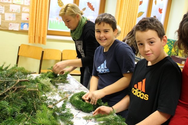 Alle 22 Volksschulkinder legten Hand an. | Foto: Volksschule Grieselstein