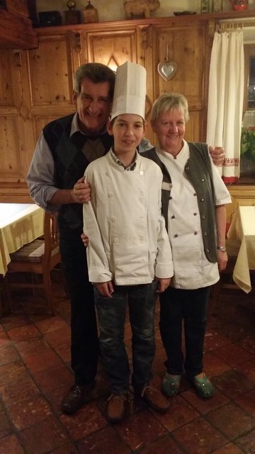 Karl und Irmgard Liebetegger mit dem "Jungkoch" Clemens | Foto: KK