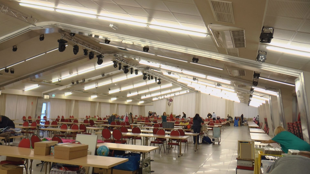 Tische und Sessel für Aussteller vorhanden!