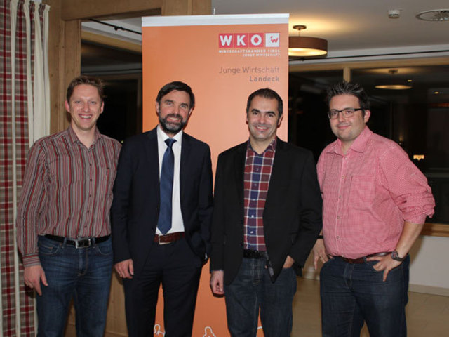Heiko Luchetta, Dr. Rainer Kappacher, Mag.(FH) Thomas Kneringer und Hotelier Christoph Mallaun (v. l.). | Foto: WK Landeck