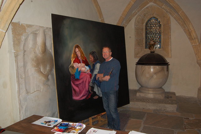 Feuer und Flamme: Maler Angelo Makula freut sich auf Besuch im Maria Saaler Dom