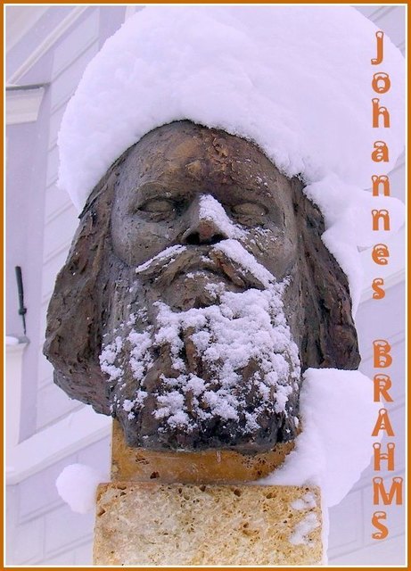 ... ob er auch noch im heurigen Dezember sein warmes Hauberl aufsetzen wird müssen.