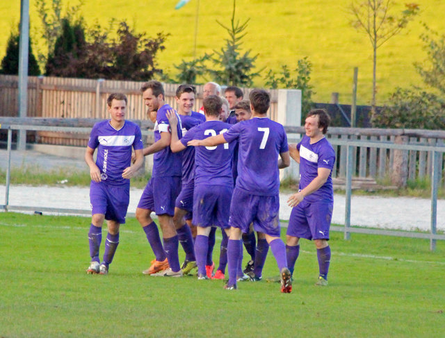 Das Team des SV Lassing holte in souveräner Manier den Herbstmeistertitel und musste sich in elf Spielen nie geschlagen geben.