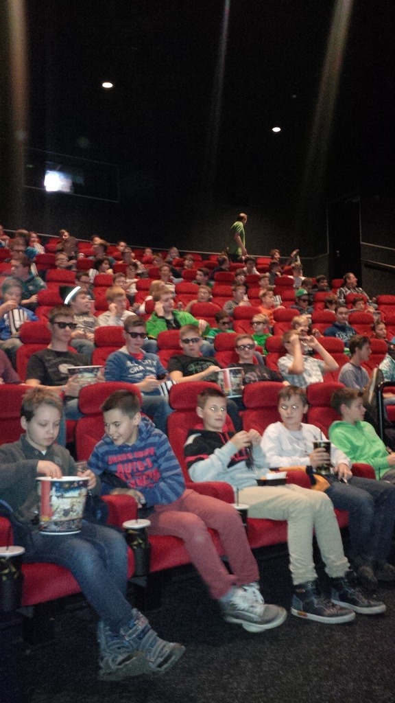 Wels stellt sich dieser Herausforderung. Zustzlich sah der Single wenig Kein korrektes Kino, kein korrektes Schwimmbad, das Stadttheater, na ja, es geht. Aushandlungen stdtischer Gre: Mittelstadt leben,