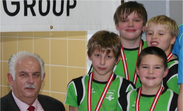 Vzbgm Wilhelm Hauser und die Bubenstaffel mit Fabian Mühlwanger, Armin Buchroithner, Franz Pühringer und Julian Mittermayr