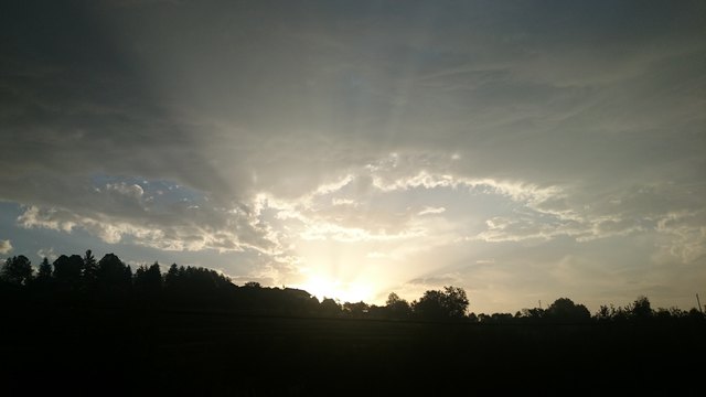 „Es ist besser, ein einziges kleines Licht anzuzünden, als die Dunkelheit zu verfluchen!“ Konfuzius (551 - 479 v. Chr.)