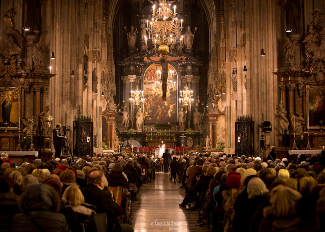 Der Stephansdom war bis auf den letzten Platz besetzt