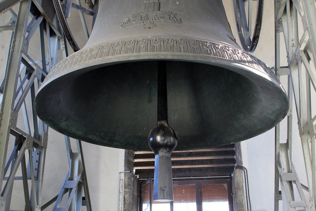 2011 wurde der mehr als 800 Kilogramm schwere Klöppel durch einen rund 200 Kilogramm leichteren ersetzt. Damit wurde der Pummerin eine längere Lebensdauer beschert.