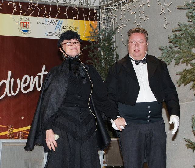 Dinner for One am Korneuburger Adventmarkt mit Uschi Schibl und Gottfried Berger (2014)