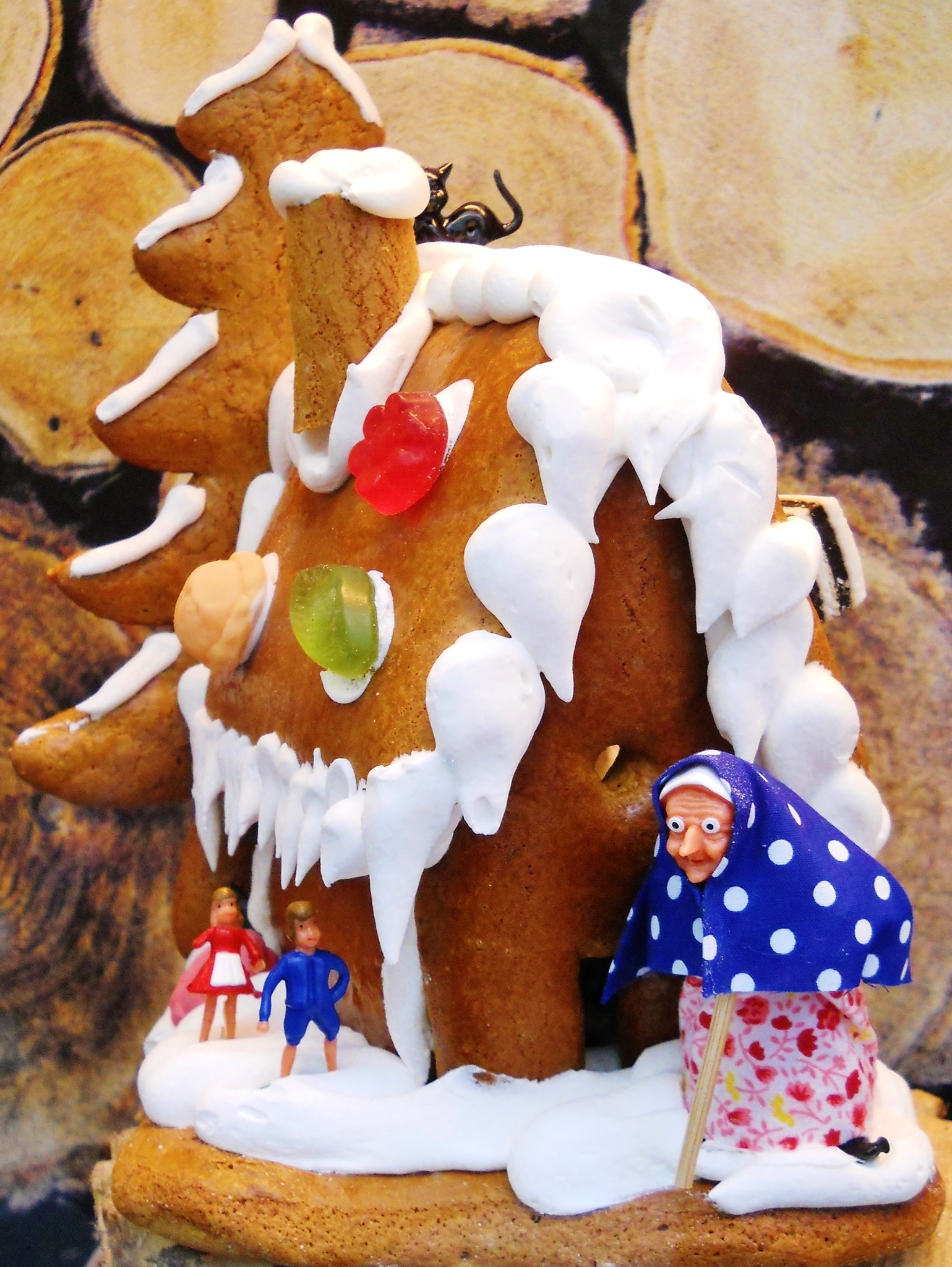 Wer Knuspert An Meinem Häuschen Wer knuspert an meinem Häuschen? - Innsbruck