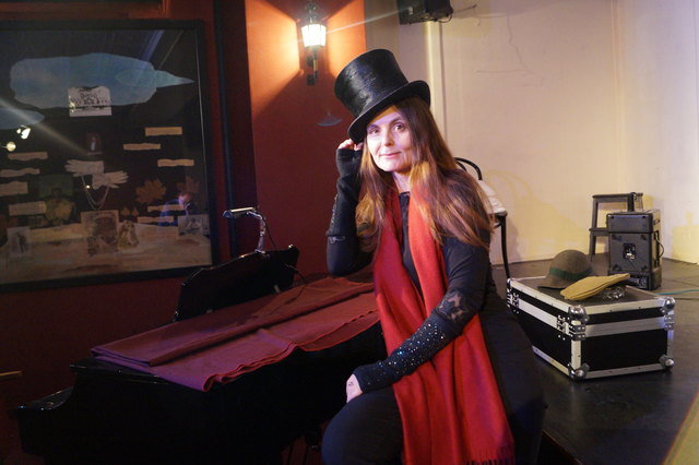 Ende Dezember steht Michaela Ehrenstein selbst als Marlene Dietrich auf der Bühne.