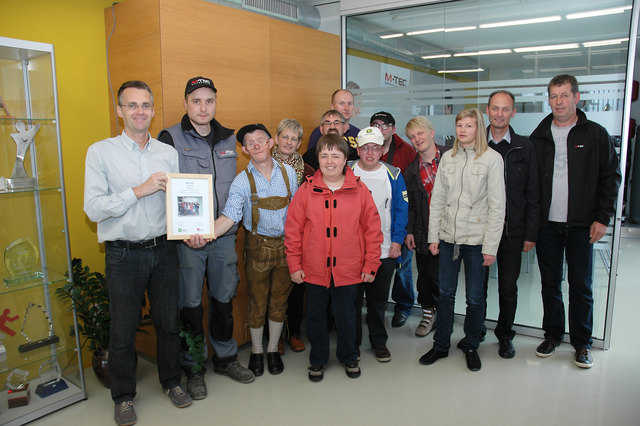 Das OASE-Team bedankt sich bei M-Tec für die gute Zusammenarbeit. | Foto: Foto: M-Tec