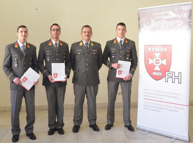 Verfrühte Bescherung an der Theresianischen Militärakademie Wiener