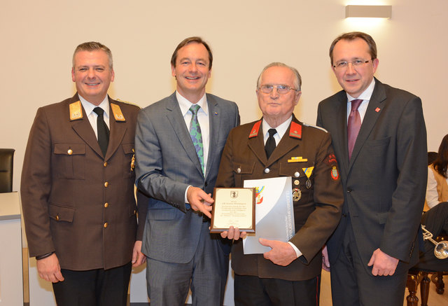 Landesfeuerwehrkommandant Dietmar Fahrafellner, LAbg. Dr. Martin Michalitsch, Löschmeister Anton Wiebogen und Bürgermeister Mag. Matthias Stadler. | Foto: mss/Vorlaufer
