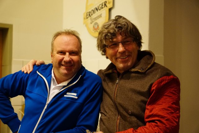 Christian SCHMIDT, Präsident des USC MATTSEE und "Pressefuzzi" Sigi HELLERMANN. | Foto: Ursula ERLACHER