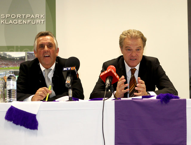 Zurück an Bord: Matthias Dollinger senior (l.) erkämpfte sich vor Gericht seine Wiedereinstellung als Vize-Präsident der Austria Klagenfurt. | Foto: Kuess