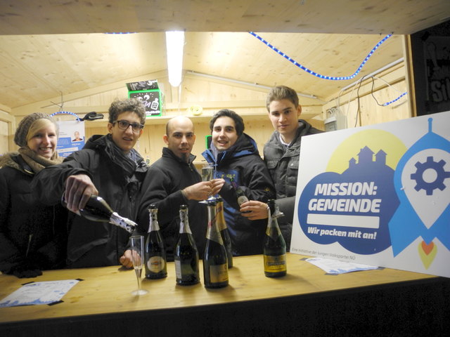 Theresa Fichtenbauer, Raphael Eibensteiner, Philip Gruber, Fabian Todt und Alexander Leutgeb brachten das Partyvolk in die richtige Stimmung.