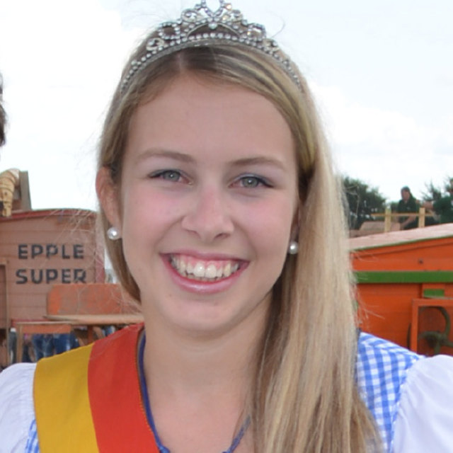 Nina Pal (Rechnitz): Neue Marillenkönigin Nina I.