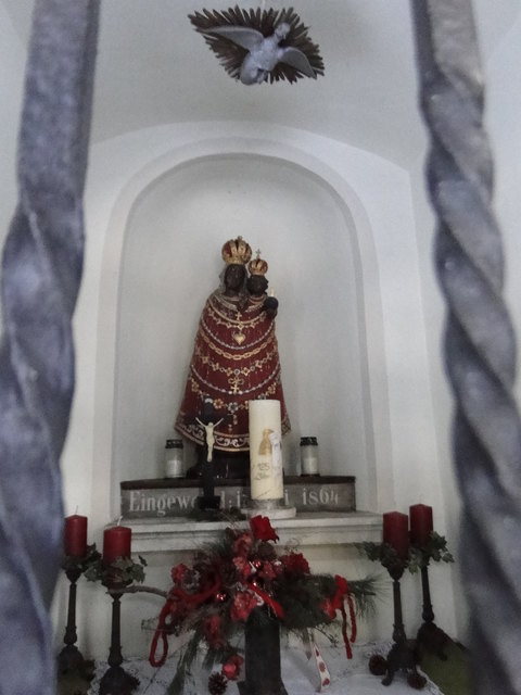 Schwarze Muttergottes