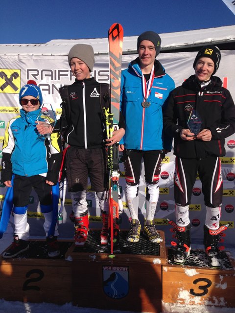 Strahlende Gesichter: Thomas Kurz, Florian Stark, Raphael von der Thannen und Peter Rudigier. | Foto: Rainer Narr