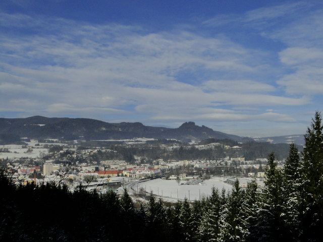 St. Veit erstrahlt in der Sonne