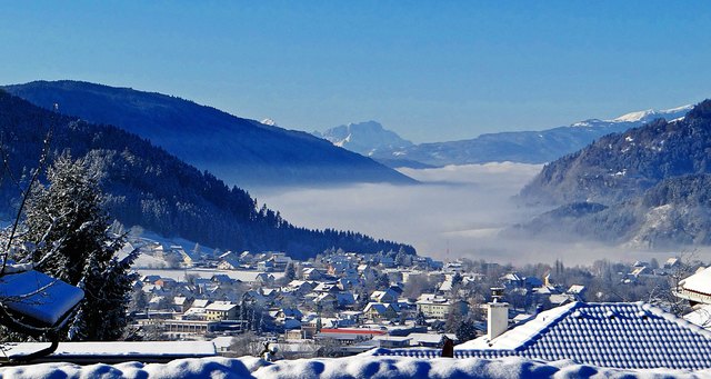 Feldkirchen im erstem Schnee - Blick vom Seeblick zum Ossiachersee