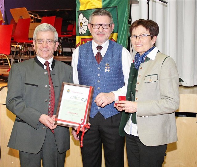 BGM Johann Reiter, Konsulent Josef Herrnbauer, Veronika Azesberger