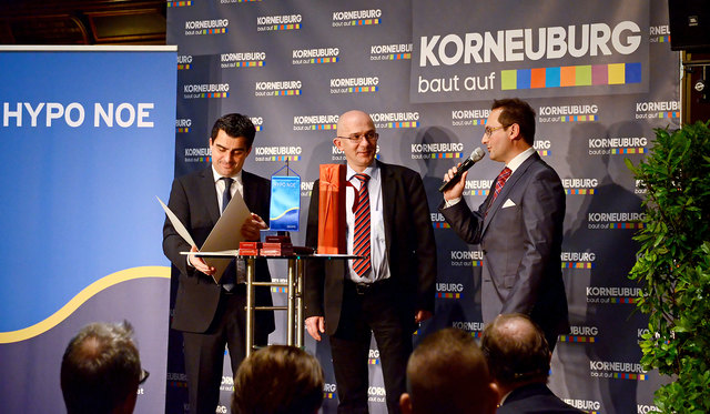Bürgermeister Christian Gepp, Ing. Alexander Sofer und Stadtrat Andreas Minnich (Neujahrsempfang der Korneuburger Wirtschaft)
