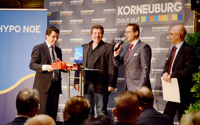Bürgermeister Christian Gepp, Sascha Hofmann und Stadtrat Andreas Minnich (Neujahrsempfang der Korneuburger Wirtschaft)