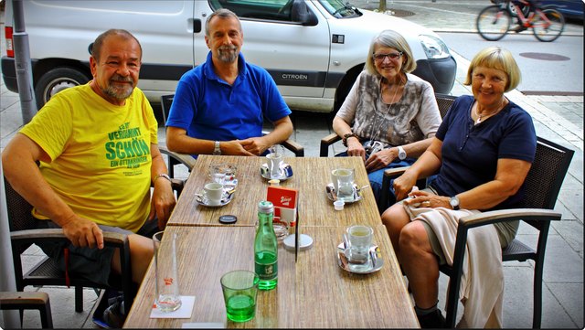 Bei unserem Treffen im Sommer in Kuchl. V.l.n.r.: Heinz, Mario, Elfriede und Marianne. Danke, daß wir Dich kennen durften.