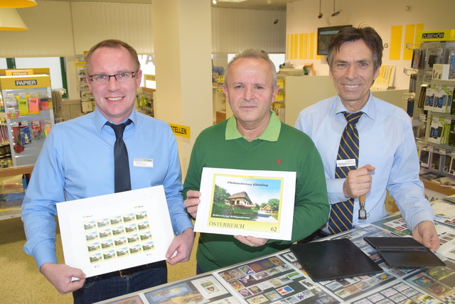Die Heiligenbrunn-Sondermarke stellten Postamtsleiter Dietmar Steurer, Kellervereinsobmann Karl Böö und Peter Mayer von der Post-Regionalverwaltung (von links) vor.