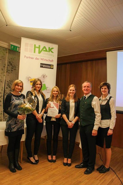 Erfolgreich: Silvia Baumgartner, Tatjana Wadler, Raphaela Tripolt, Vera Wasserbacher, Bernhard Wasserbacher und Karin Wasserbacher (von links)